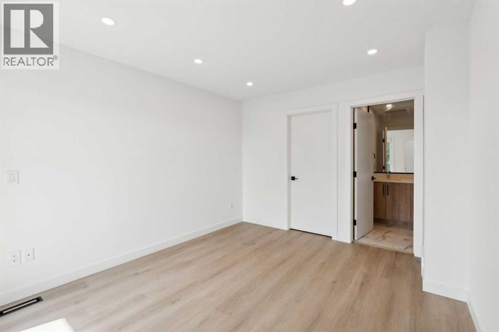2831 36 Street SW — photo 24