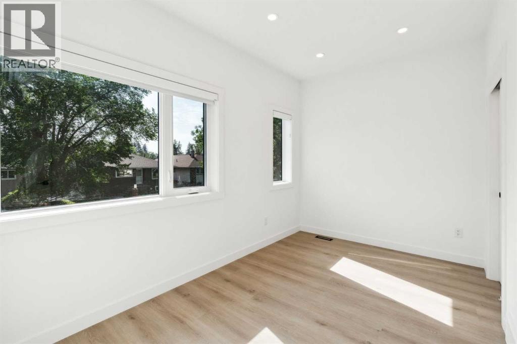 2831 36 Street SW — photo 18