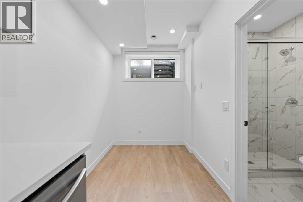 1224 20 Avenue NW — photo 35