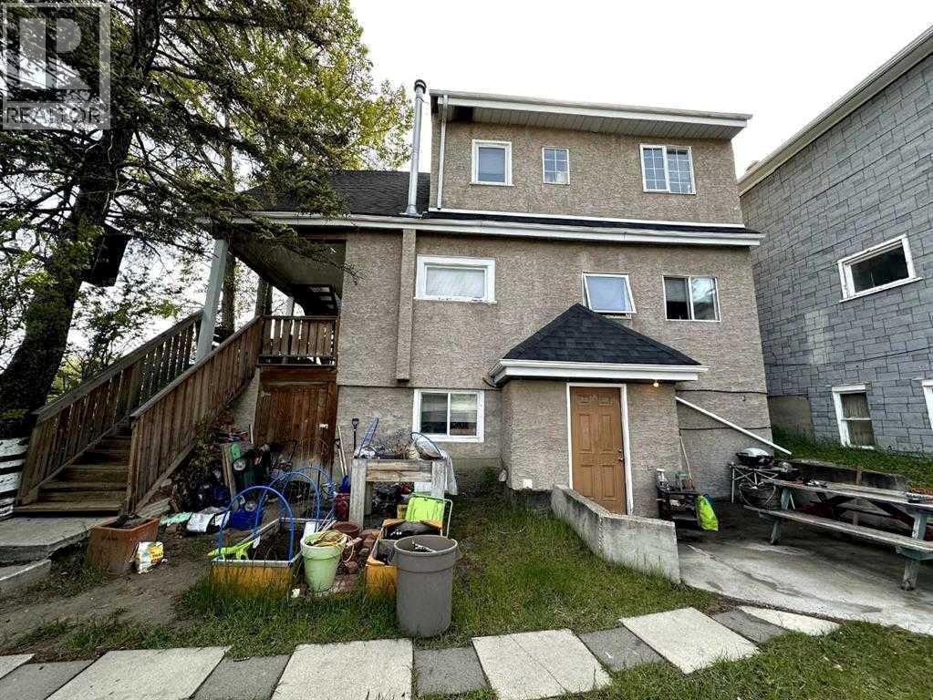 1625 23 Avenue SW — photo 4