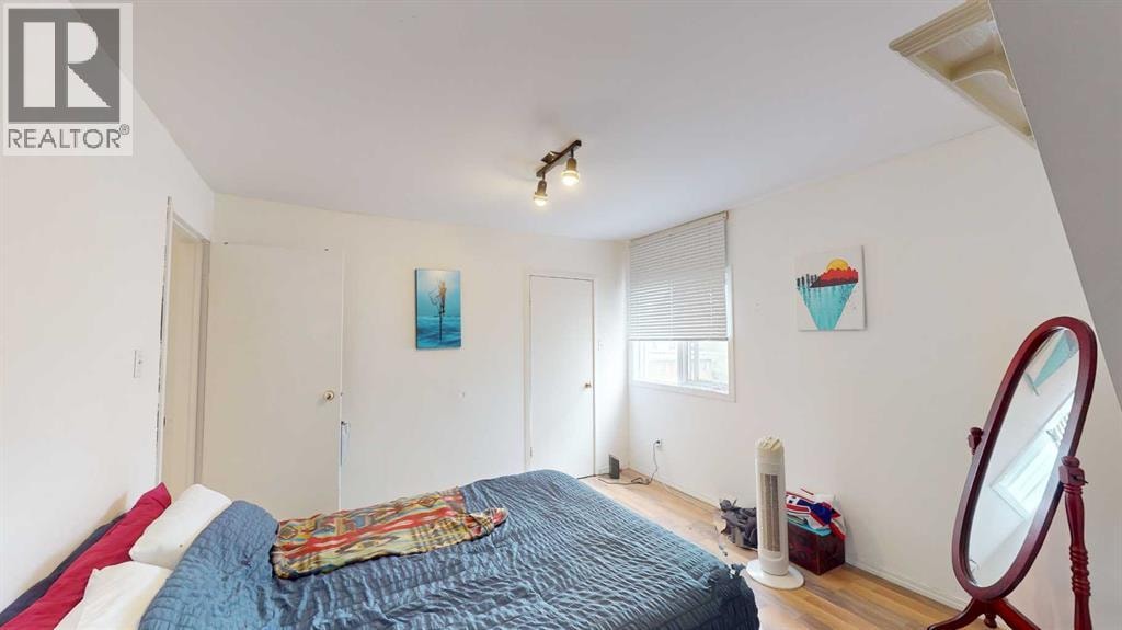 1625 23 Avenue SW — photo 9