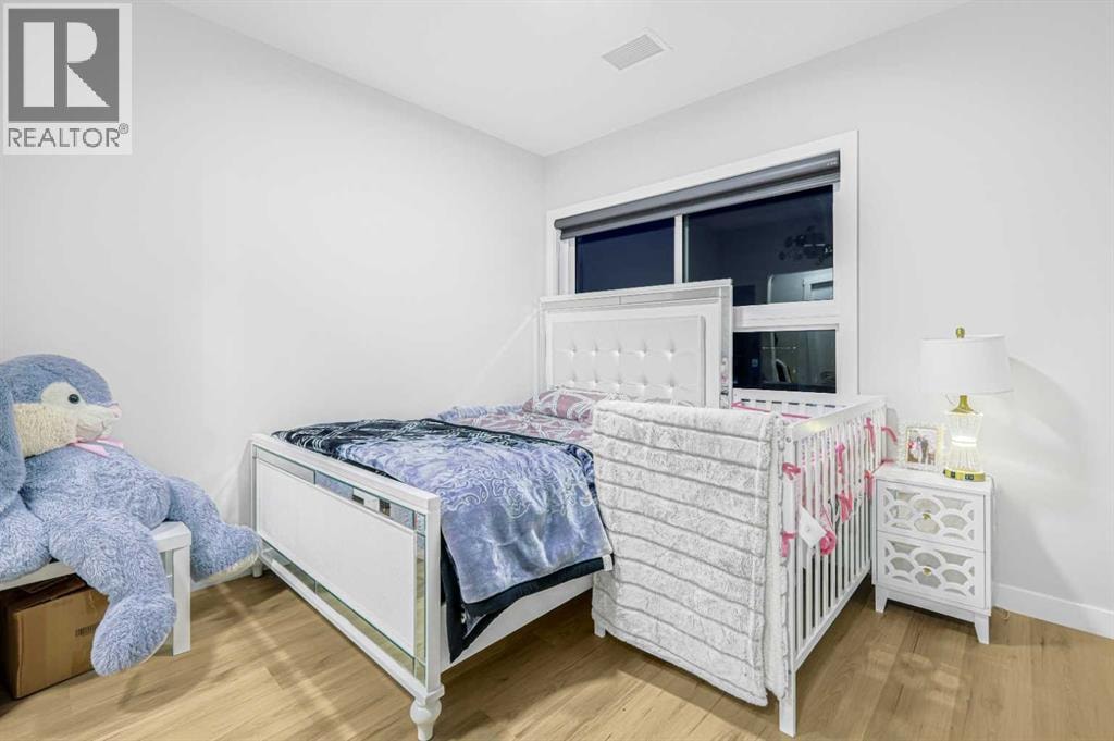 2226, 151 Skyview Bay NE — photo 12