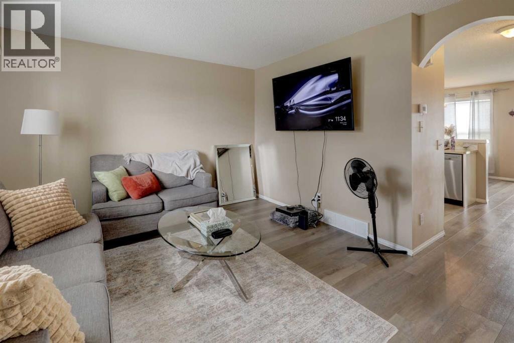 22 Tarington Landing NE