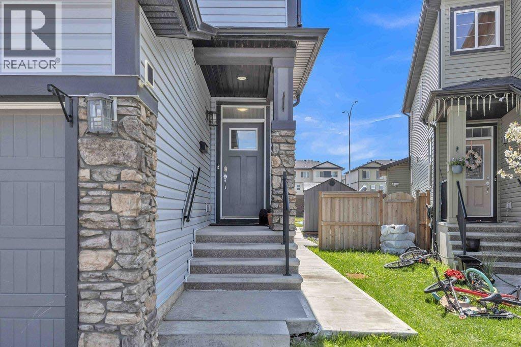 184 Cornerbrook Common NE — photo 3