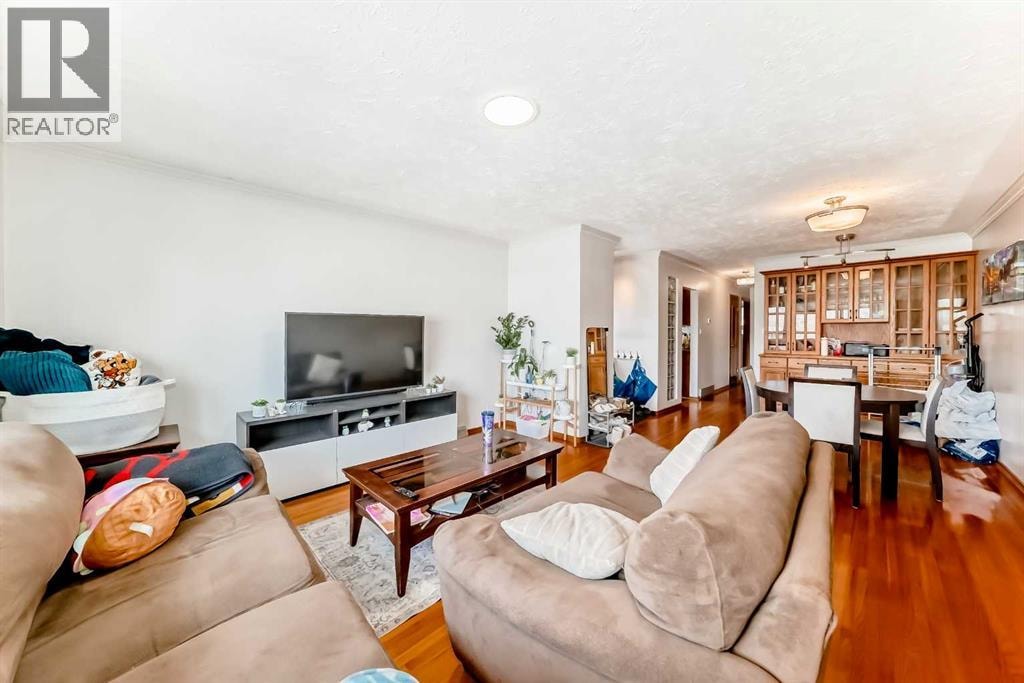1415 Rosehill Drive NW — photo 16