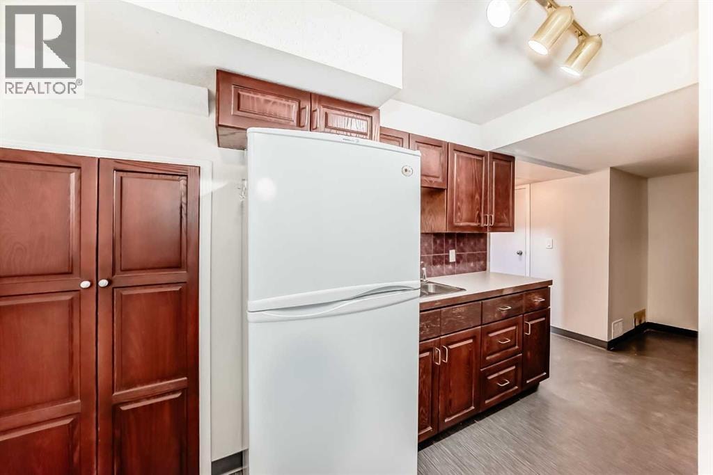 1415 Rosehill Drive NW — photo 29