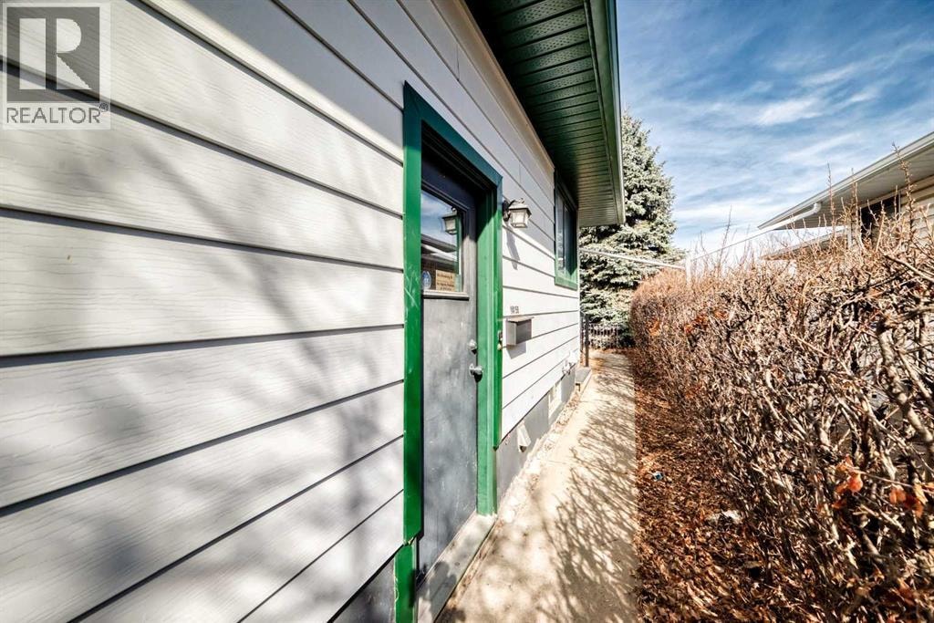 1415 Rosehill Drive NW — photo 48