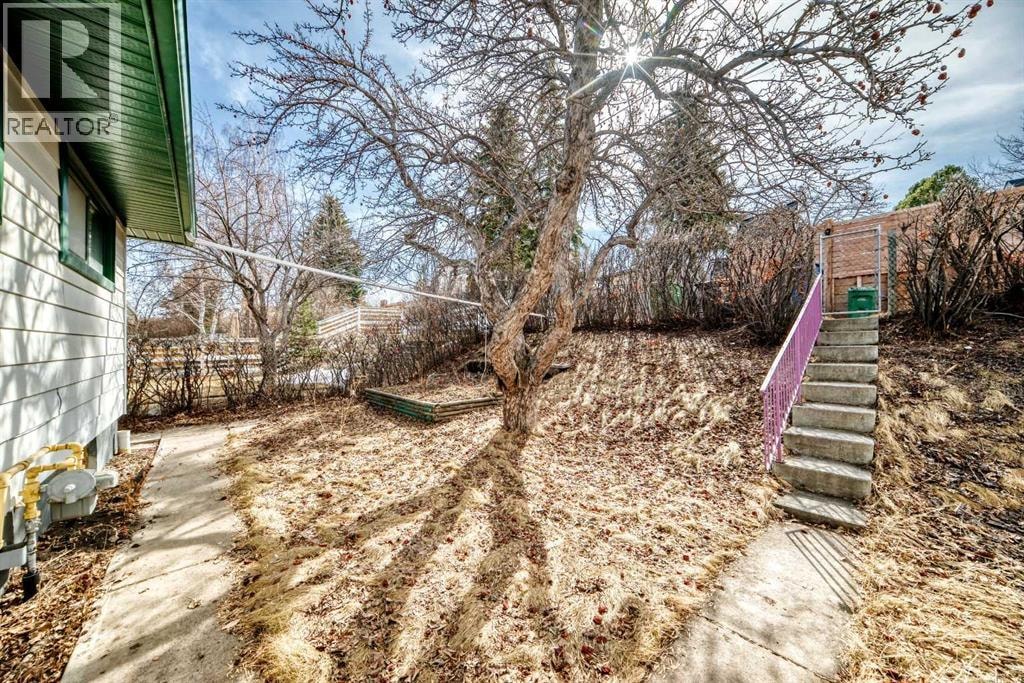 1415 Rosehill Drive NW — photo 46