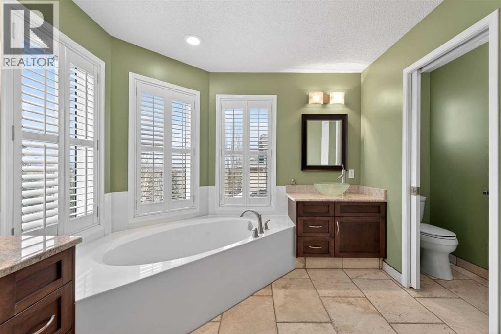 111 Valley Ponds Crescent NW — photo 30