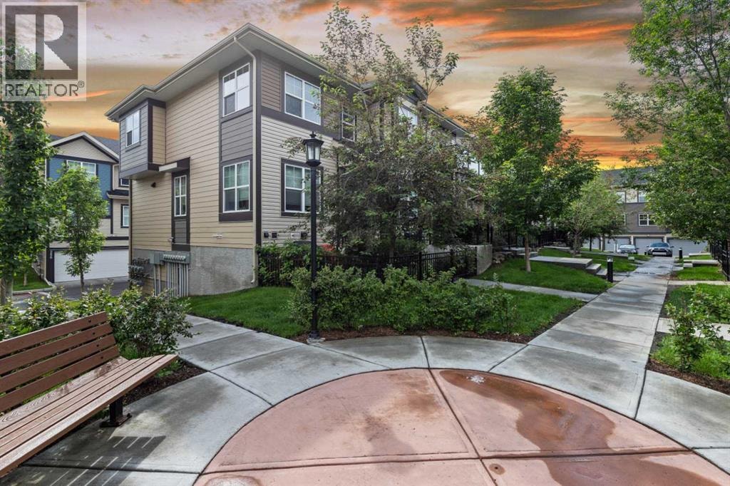 319 Mckenzie Towne Square SE — photo 30
