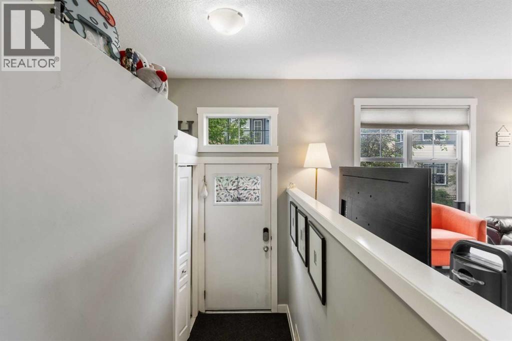 319 Mckenzie Towne Square SE — photo 1