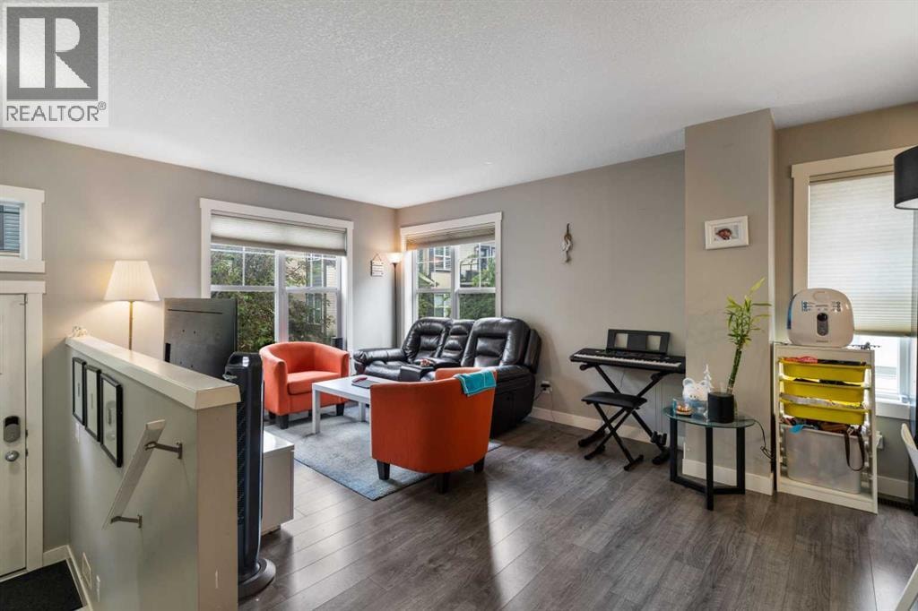 319 Mckenzie Towne Square SE — photo 3