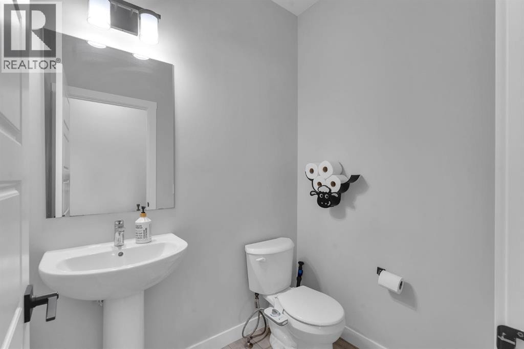 67 Corner Glen Gardens NE — photo 11