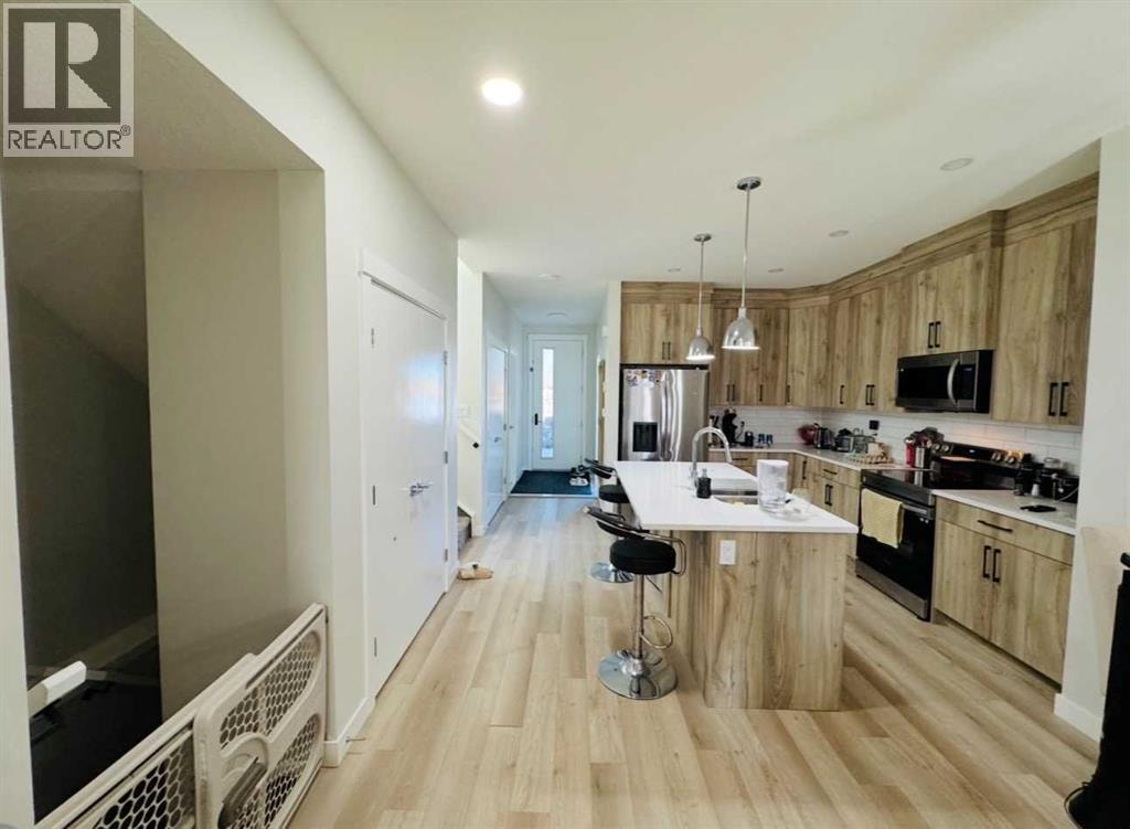 628 Cornerstone Boulevard NE — photo 2