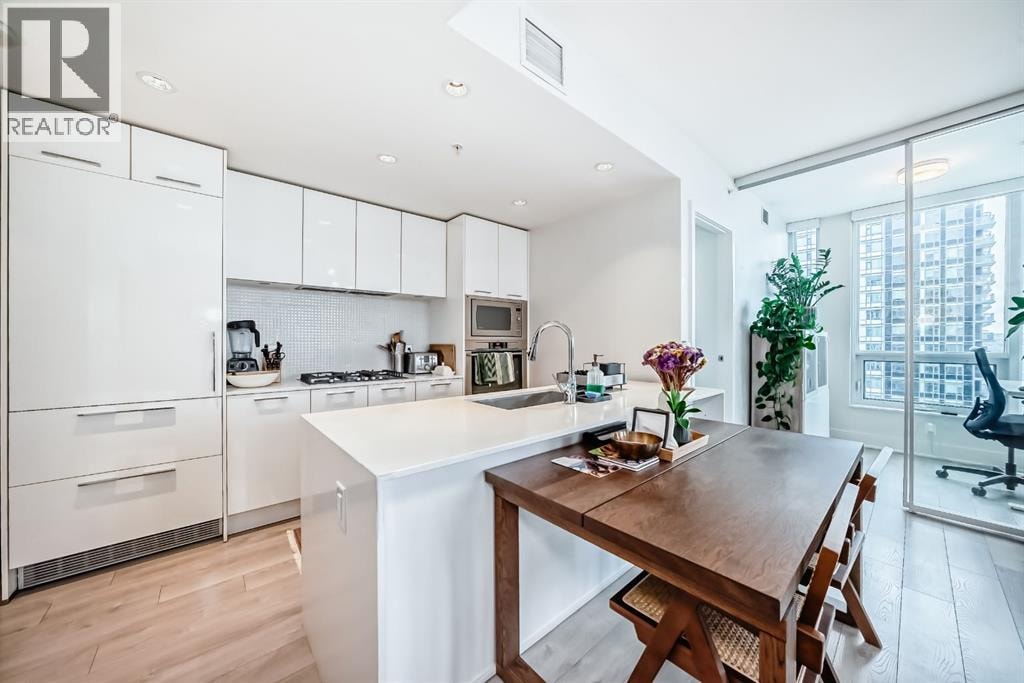 2804, 901 10 Avenue SW — photo 4