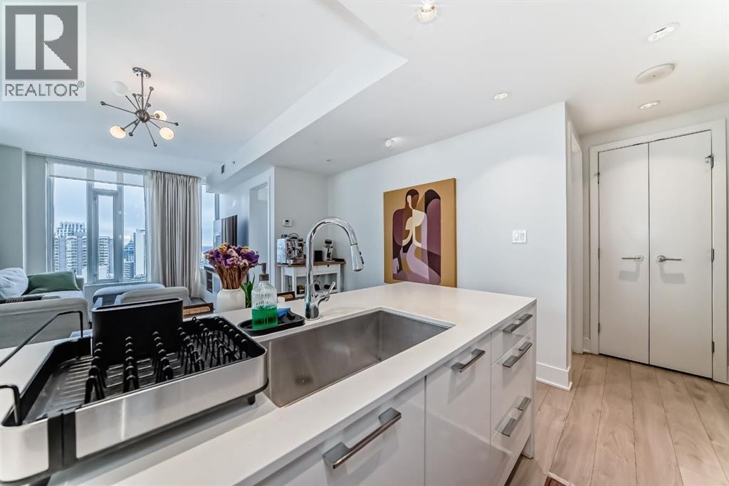 2804, 901 10 Avenue SW — photo 7