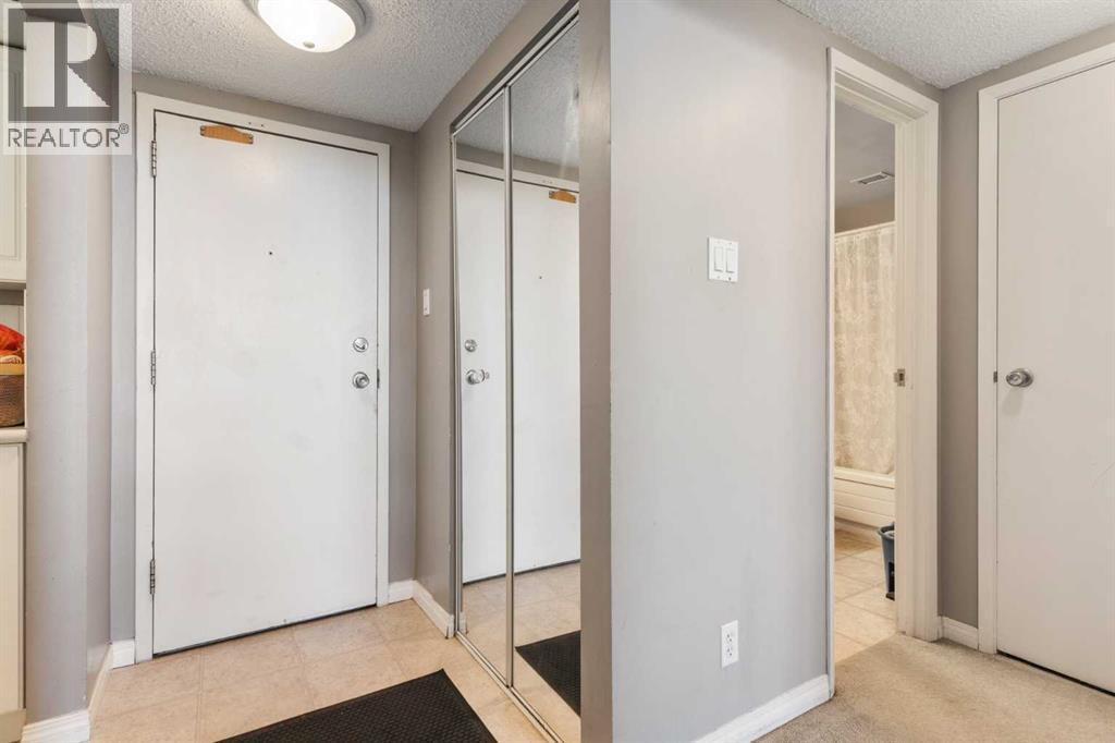 303, 30 Mchugh Court NE — photo 3