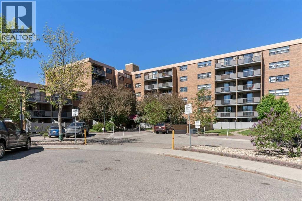 303, 30 Mchugh Court NE — photo 1