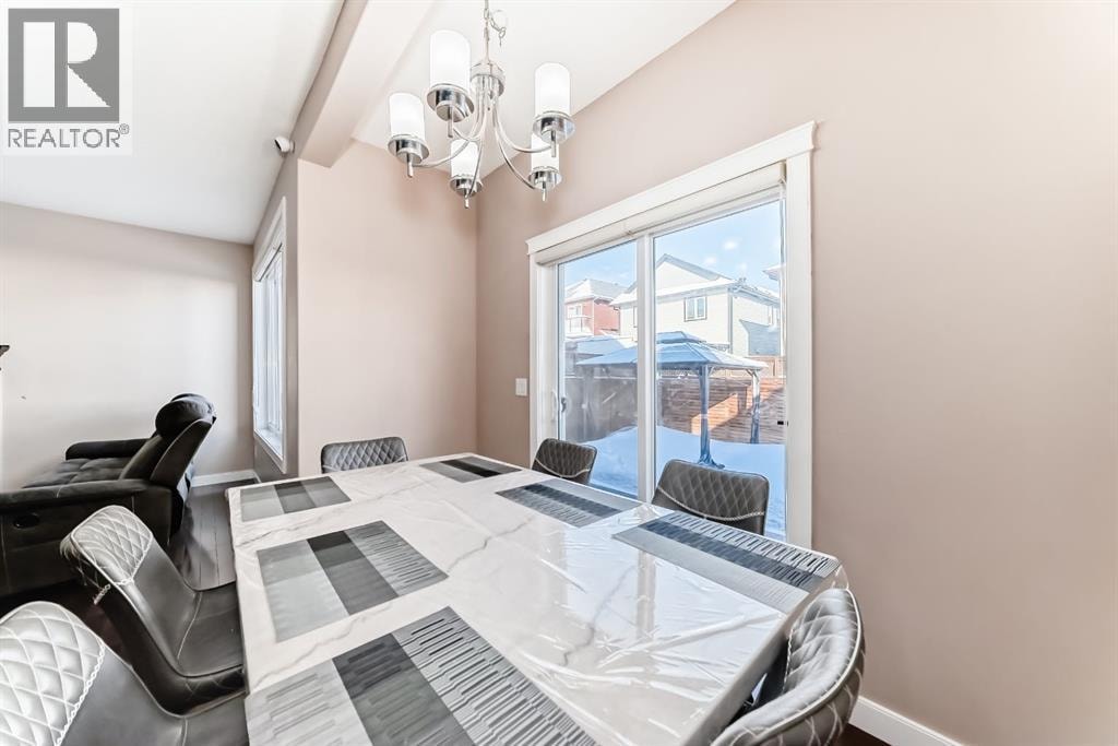 40 Saddlelake Gardens NE — photo 8