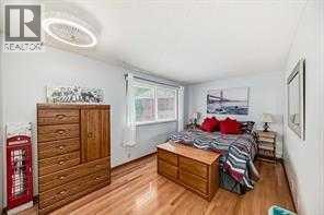 420 Whitehorn Place NE — photo 22