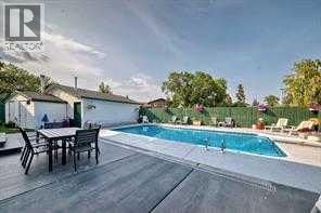 420 Whitehorn Place NE — photo 37