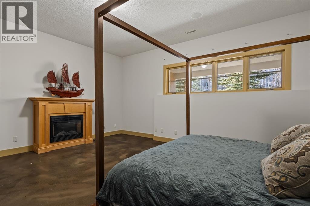 17, 1359 69 Street SW — photo 30