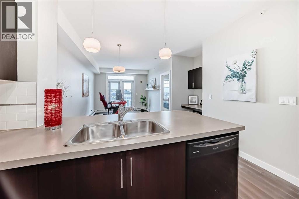 405, 2300 Evanston Square — photo 11