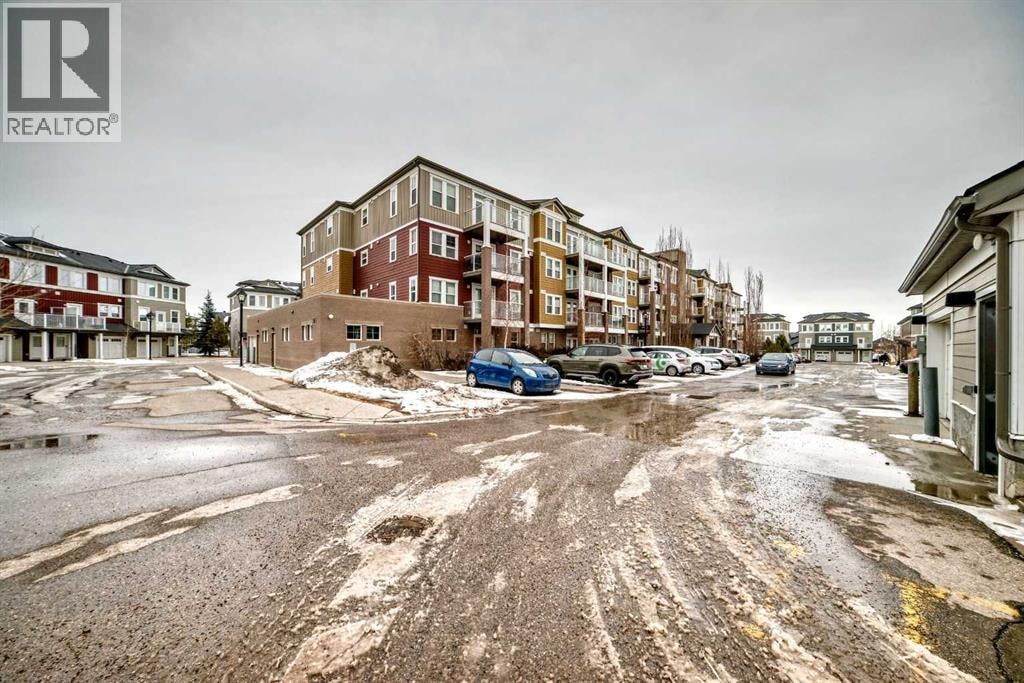 405, 2300 Evanston Square — photo 40