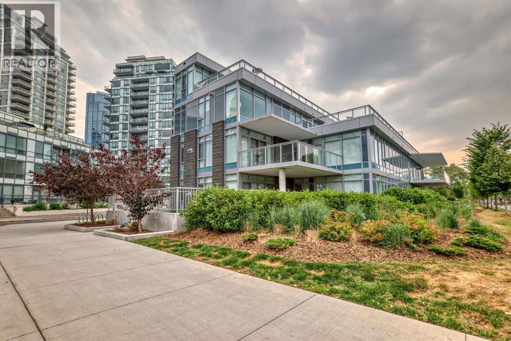 102, 88 Waterfront Mews SW