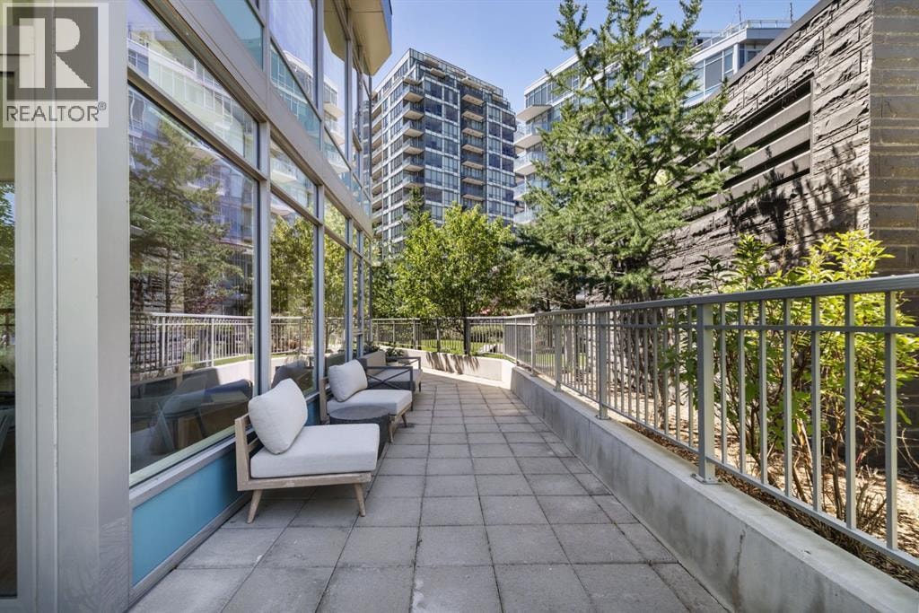 102, 88 Waterfront Mews SW — photo 37