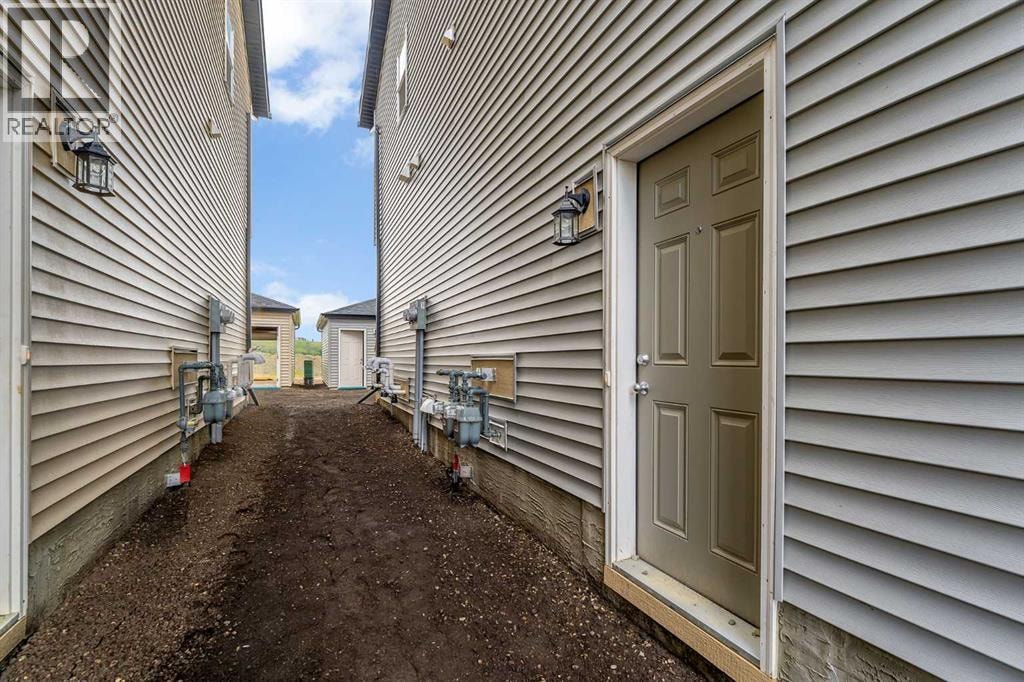 822, 826, 830, 834 Wolf Willow Boulevard SE — photo 34