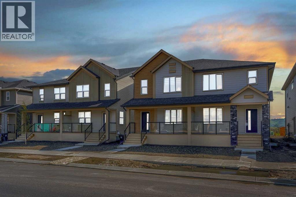 822, 826, 830, 834 Wolf Willow Boulevard SE — photo 1