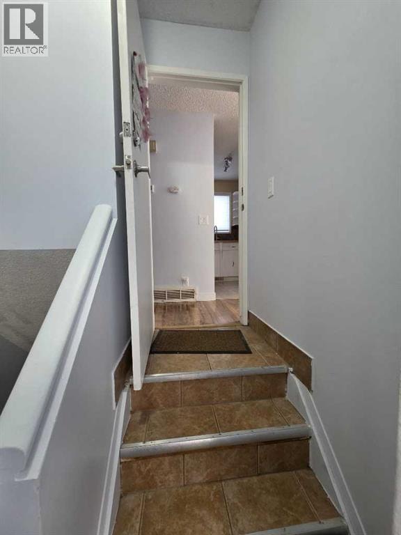 192 Templevale Road NE — photo 18