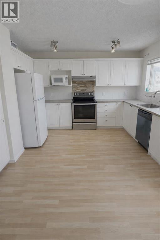 746 Martindale Boulevard NE — photo 11