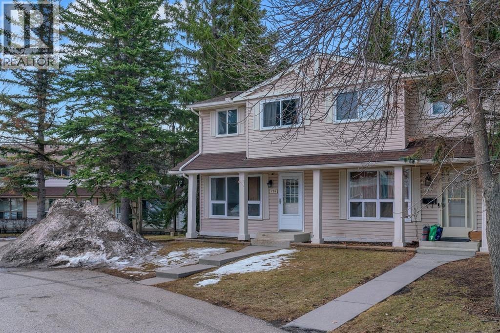 174 Woodmont Terrace SW — photo 1