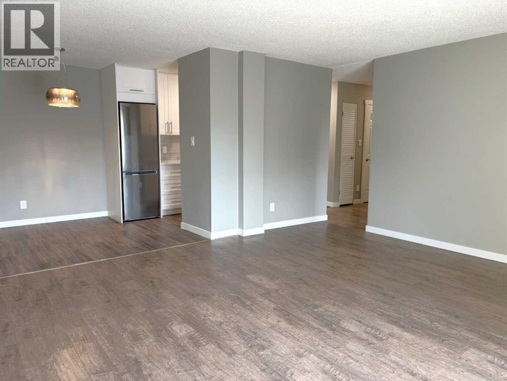 302, 635 56 Avenue SW — photo 5