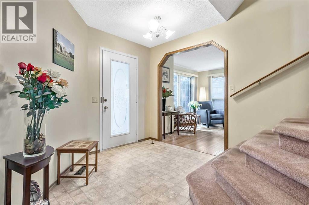 124 Catalina Place NE — photo 3