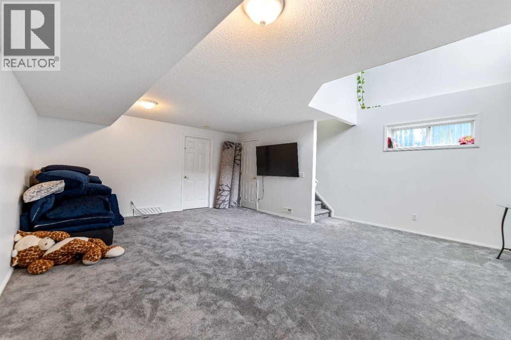 50 Taravista Gardens NE — photo 25