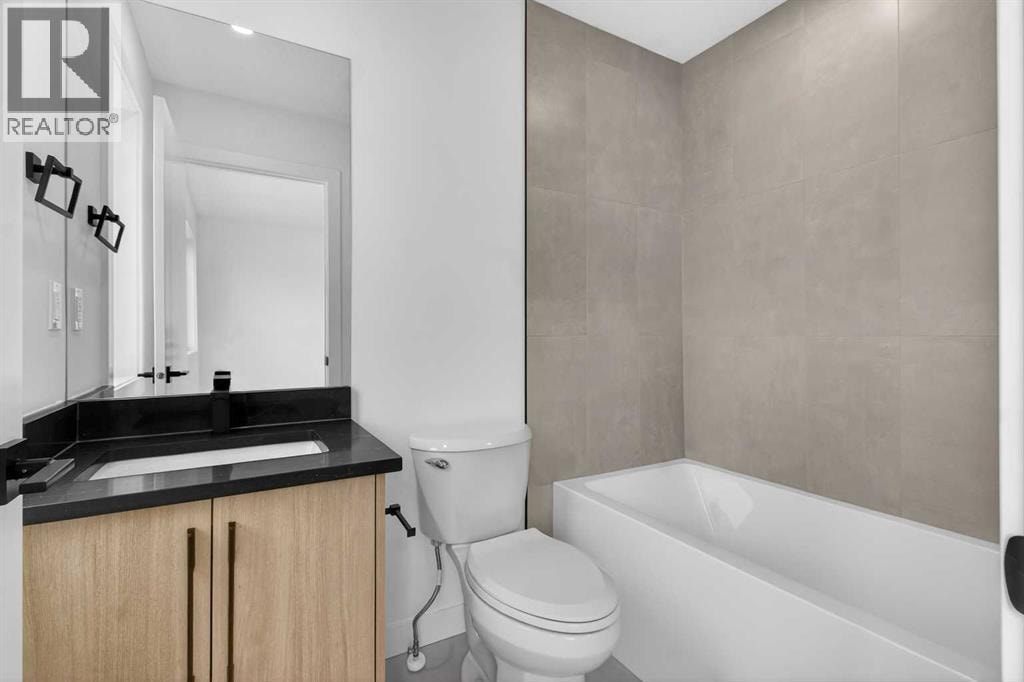 720 52 Avenue SW — photo 20