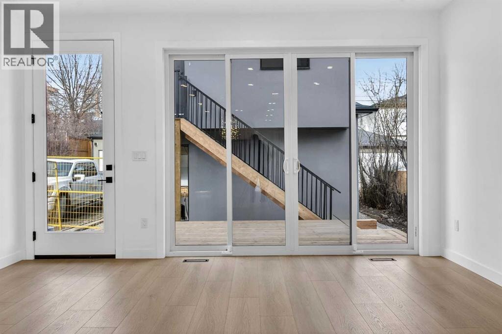 720 52 Avenue SW — photo 14
