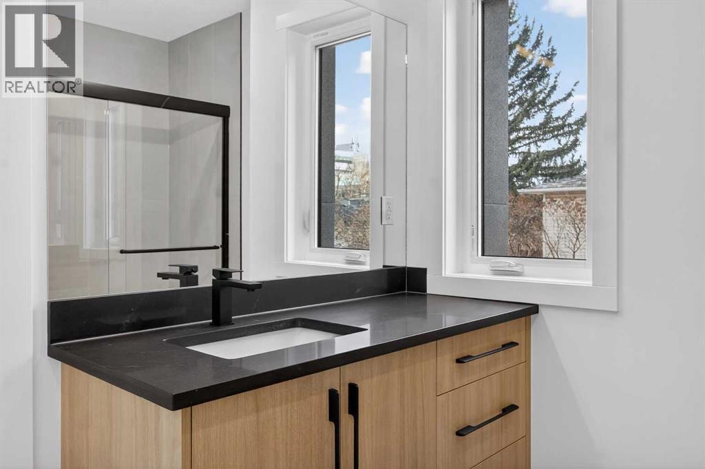 720 52 Avenue SW — photo 23