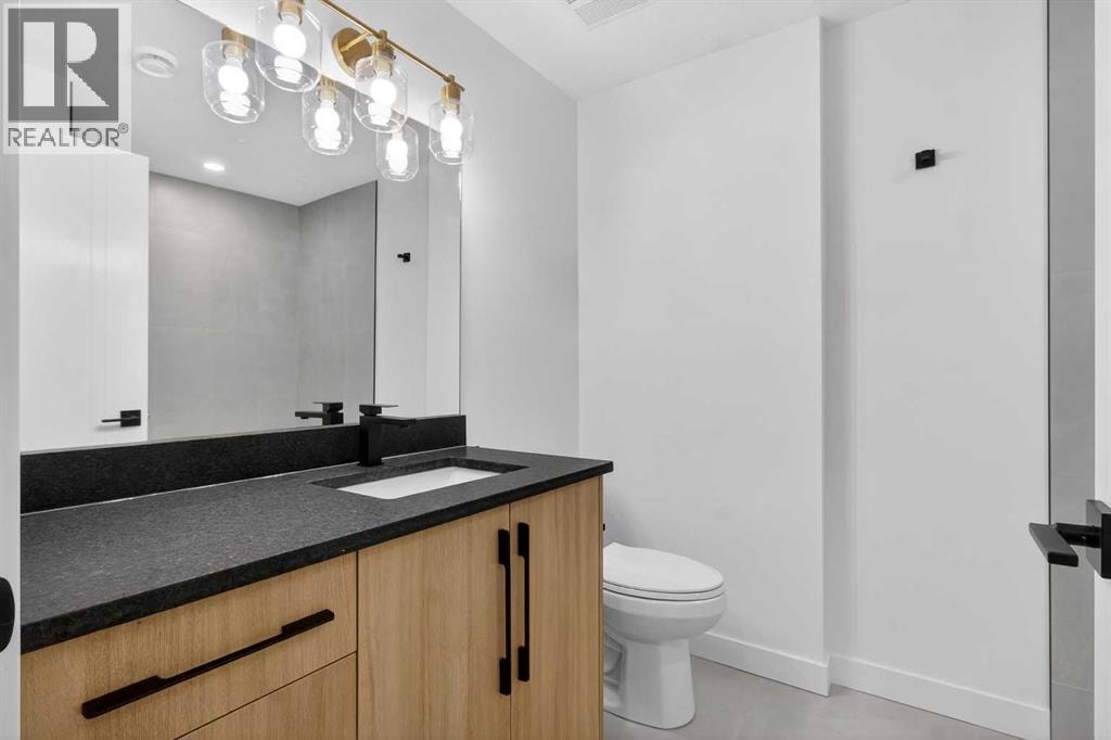 720 52 Avenue SW — photo 38