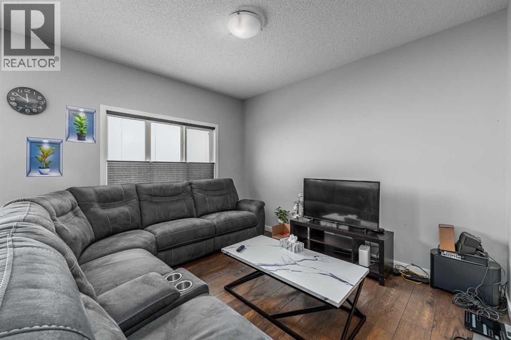 313 Hillcrest Road SW — photo 8