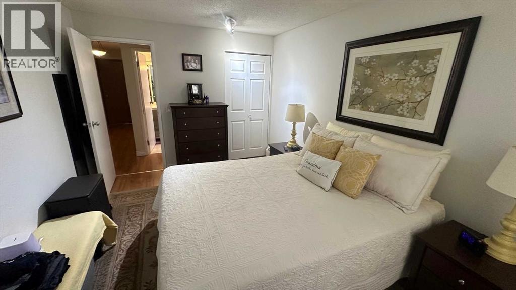 308, 8403 Fairmount Drive SE — photo 9