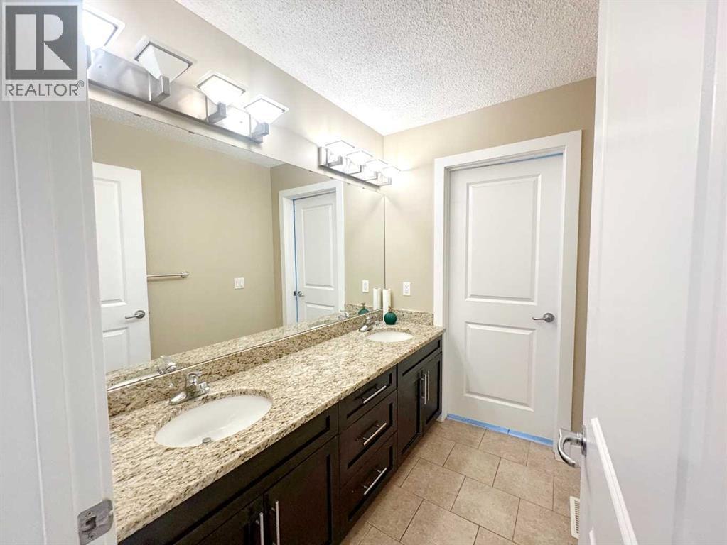 109 KINNIBURGH Boulevard E — photo 13