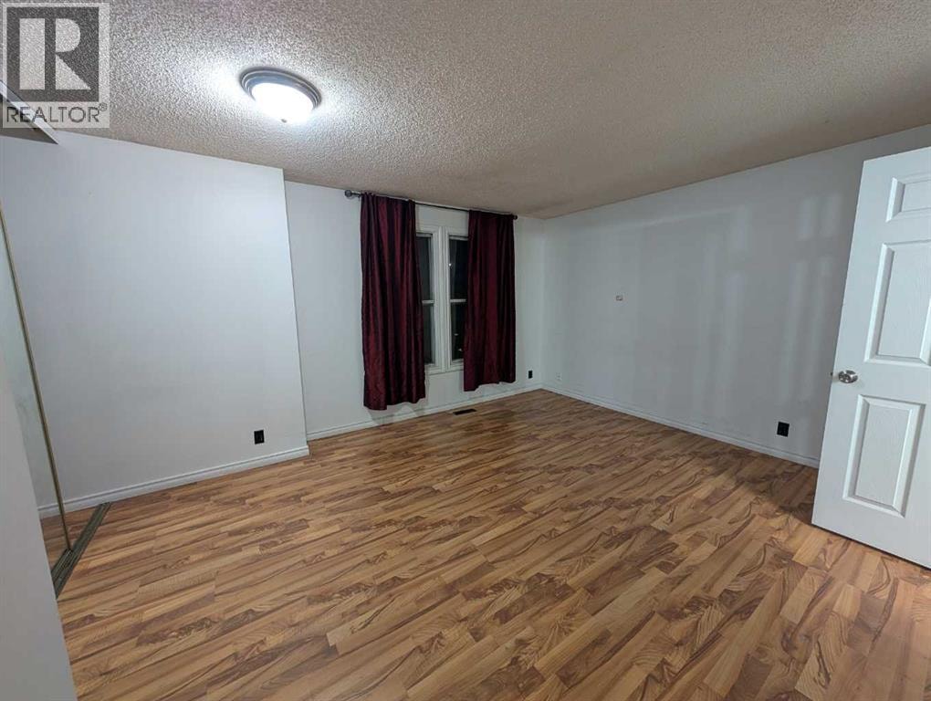 114 Castledale Way NE — photo 9