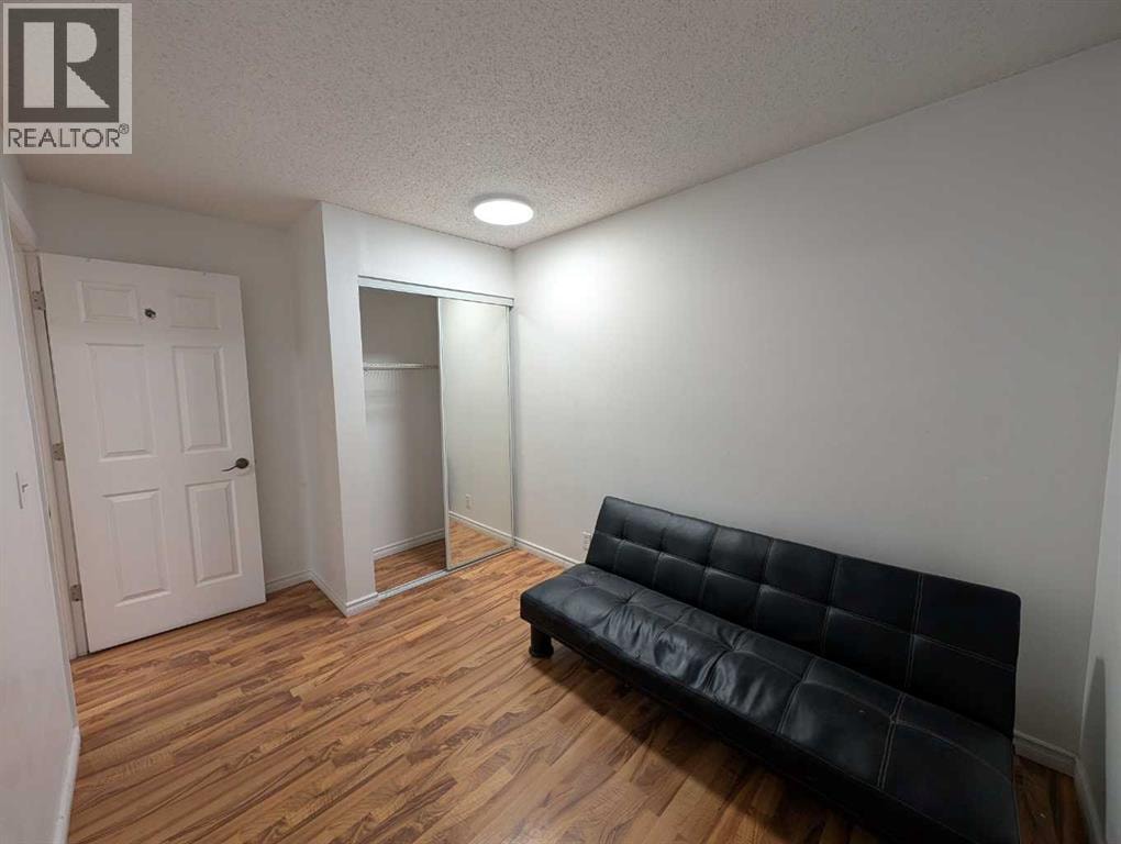 114 Castledale Way NE — photo 12