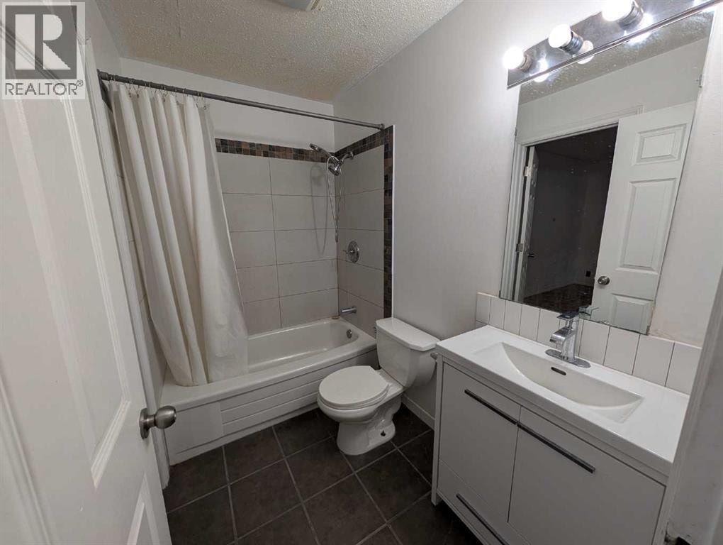 114 Castledale Way NE — photo 15