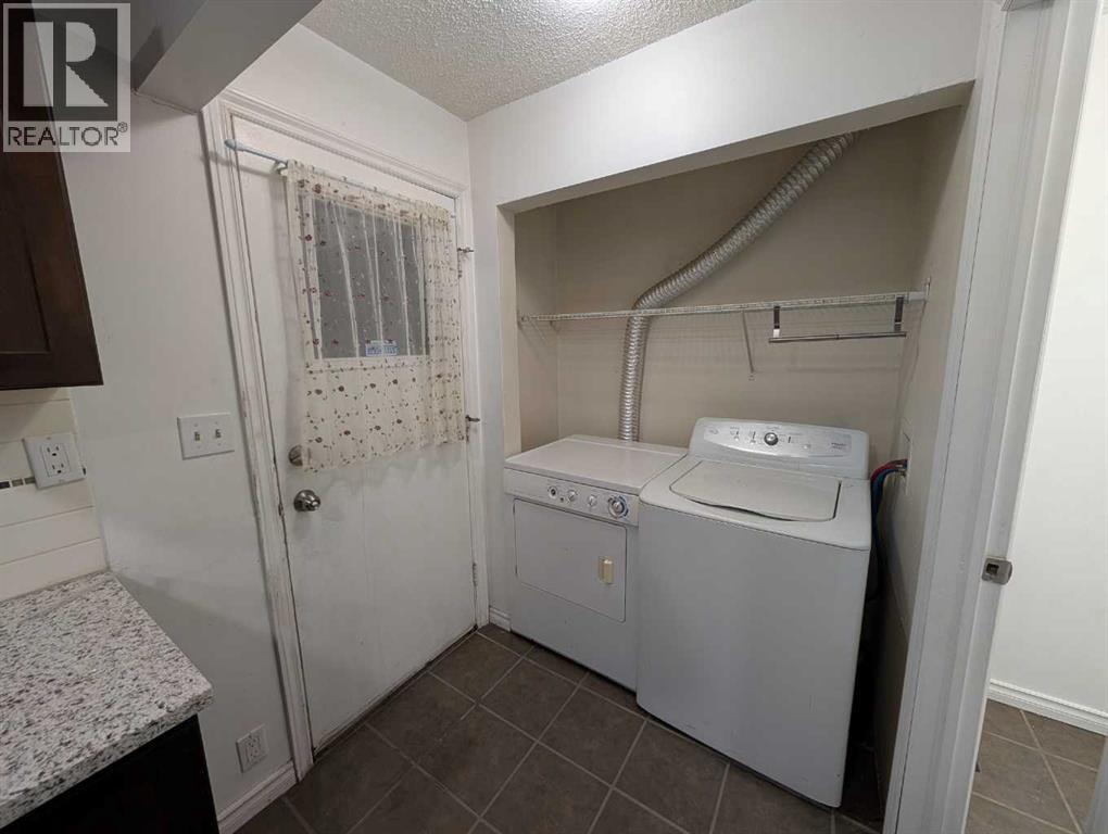 114 Castledale Way NE — photo 7