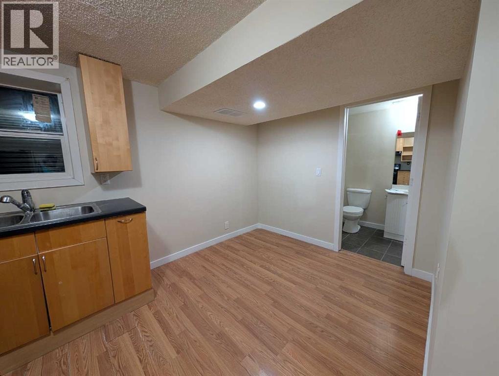 114 Castledale Way NE — photo 17